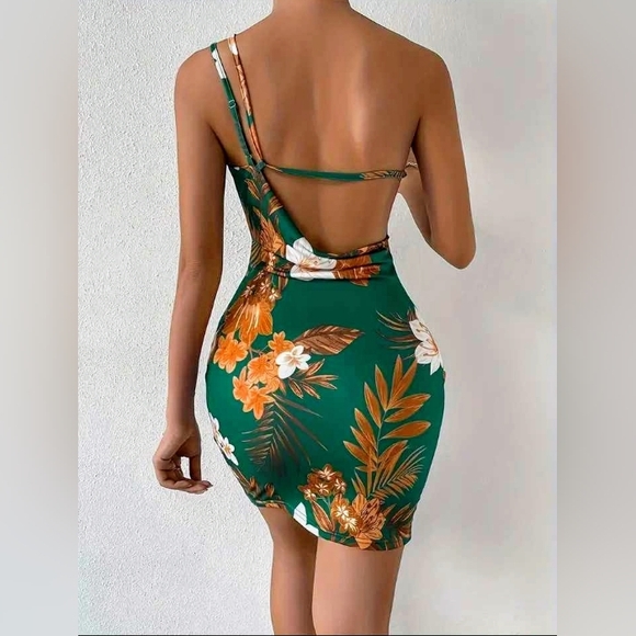 Pretty dress  🌸👗 - Picture 3 of 4